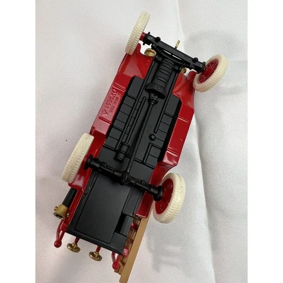 3 of 2008 Hallmark Keepsake Christmas‎ Ornaments Superman Toyland Express Ford T - Picture 7 of 12